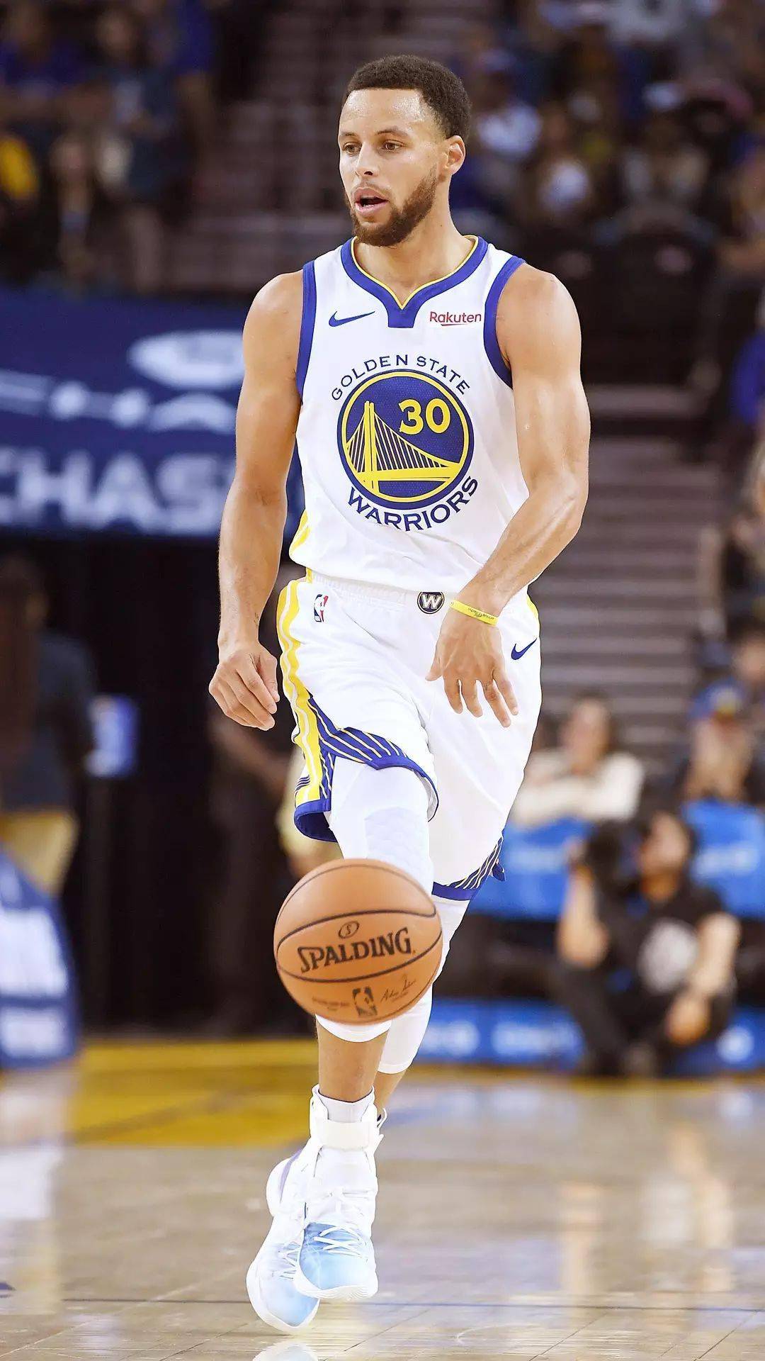 让对方措手 让对方措手