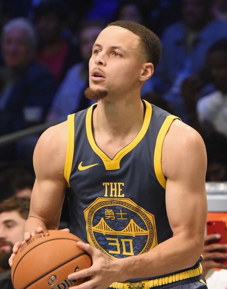 比赛一开始 比赛一开始