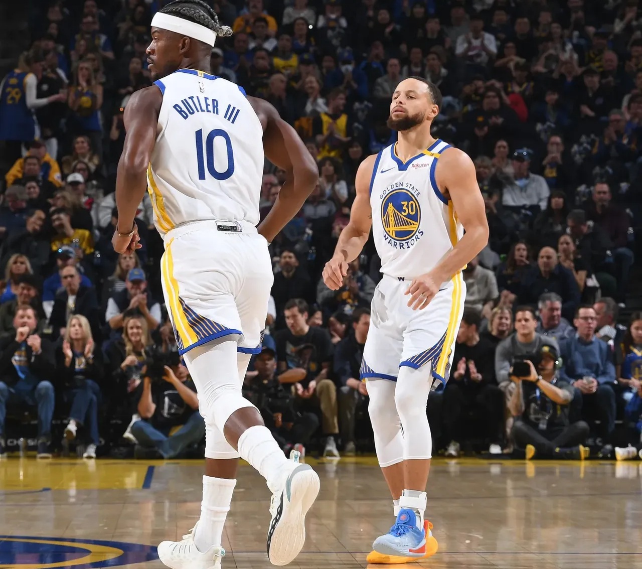 看似实时 看似实时