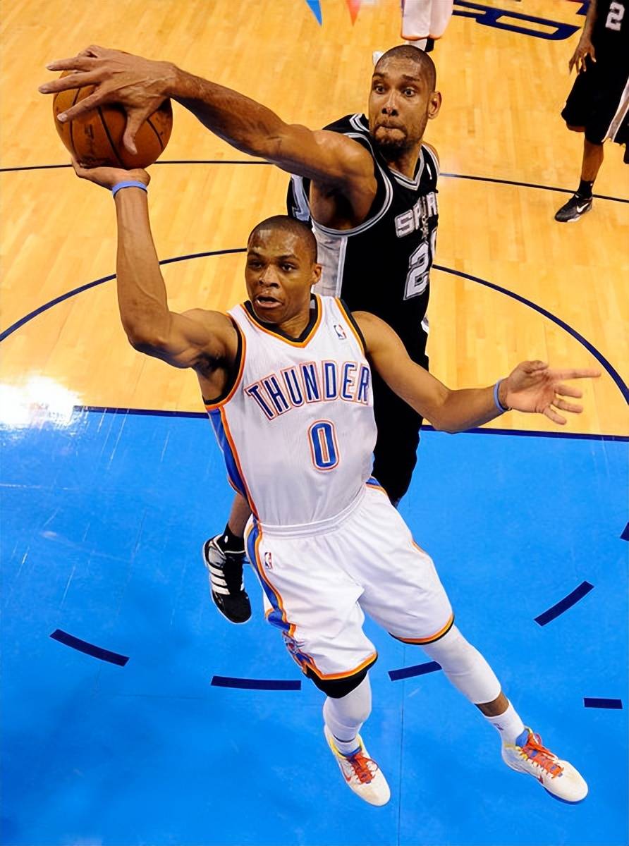 逼迫东契奇 逼迫东契奇